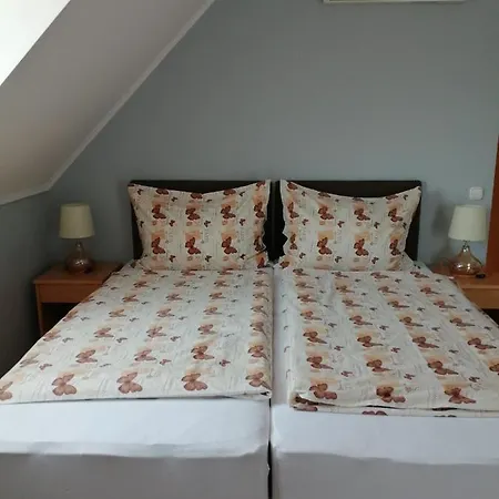 Apartment Anita Apartmanhaz Balatonfured
