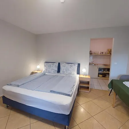 Anita Apartmanhaz * Balatonfured