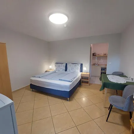 Apartment Anita Apartmanhaz