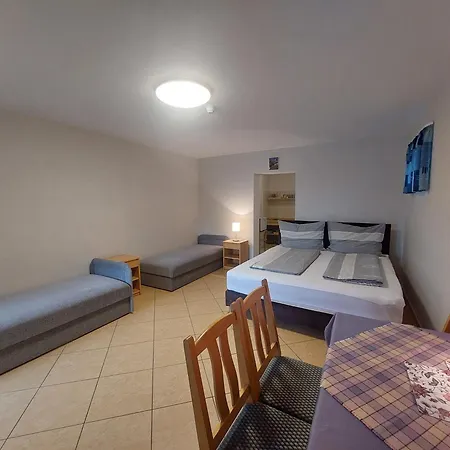 Apartment Anita Apartmanhaz Balatonfured