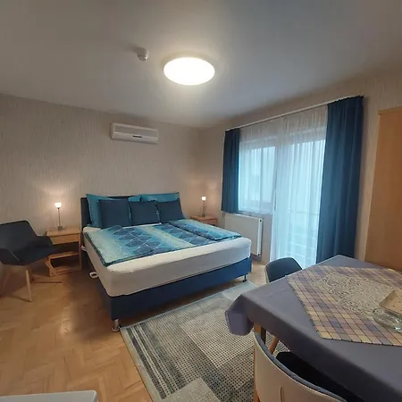 Anita Apartmanhaz Apartment Balatonfured