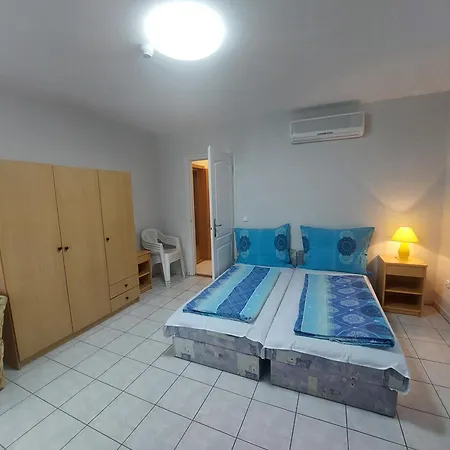 Anita Apartmanhaz Apartment Balatonfured