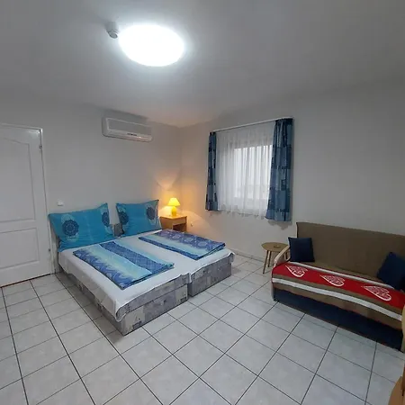 Anita Apartmanhaz Balatonfured